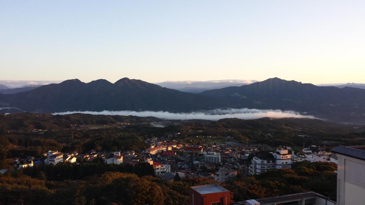 Shinki Hotel Shibukawa Bagian luar foto